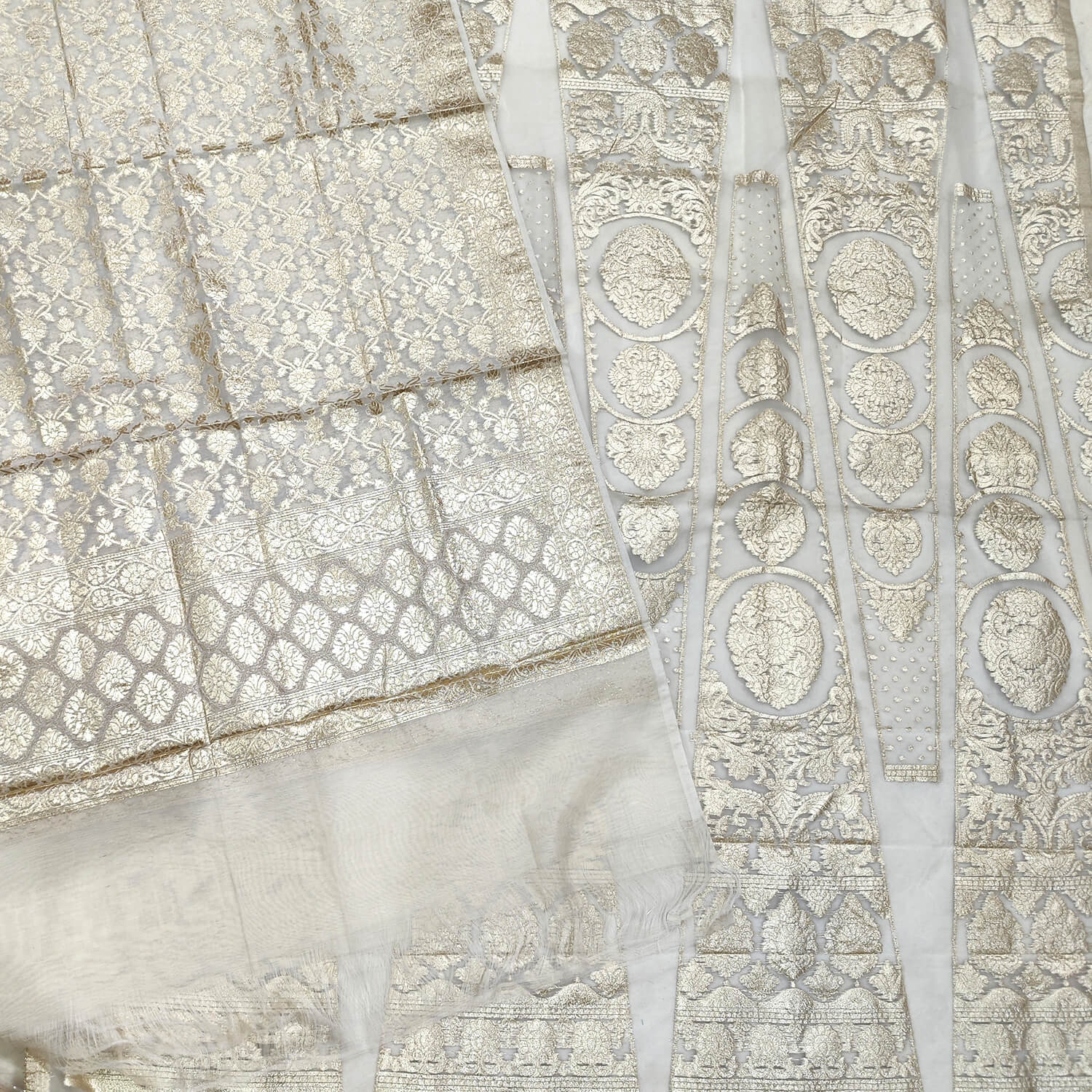 Dyeable 24 Kalli Organza Silk Banarasi Handloom Lahenga