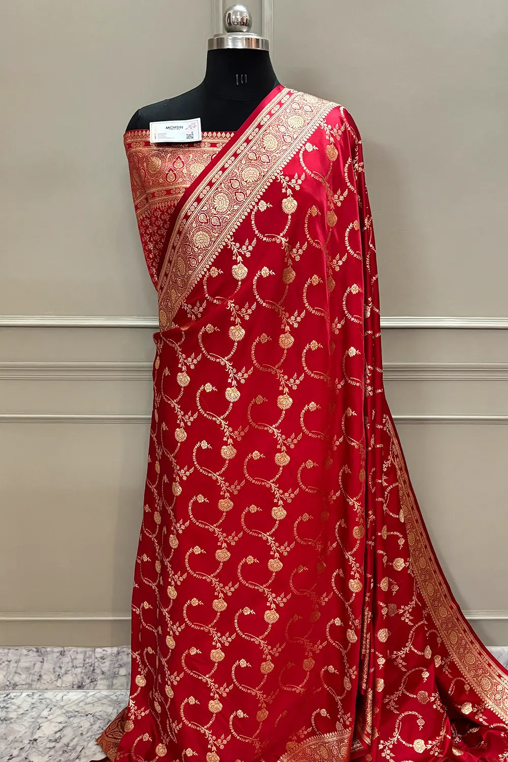 Red Kanchan Bel Katan Silk Banarasi Saree