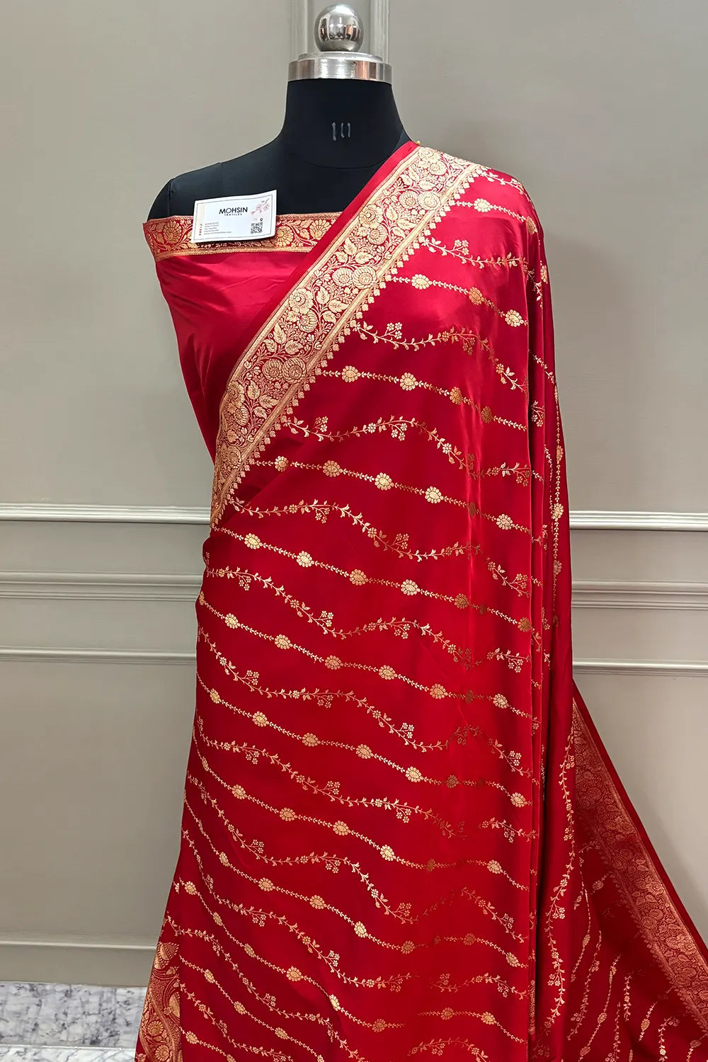 Red Sunehri Lehar Katan Silk Banarasi Saree