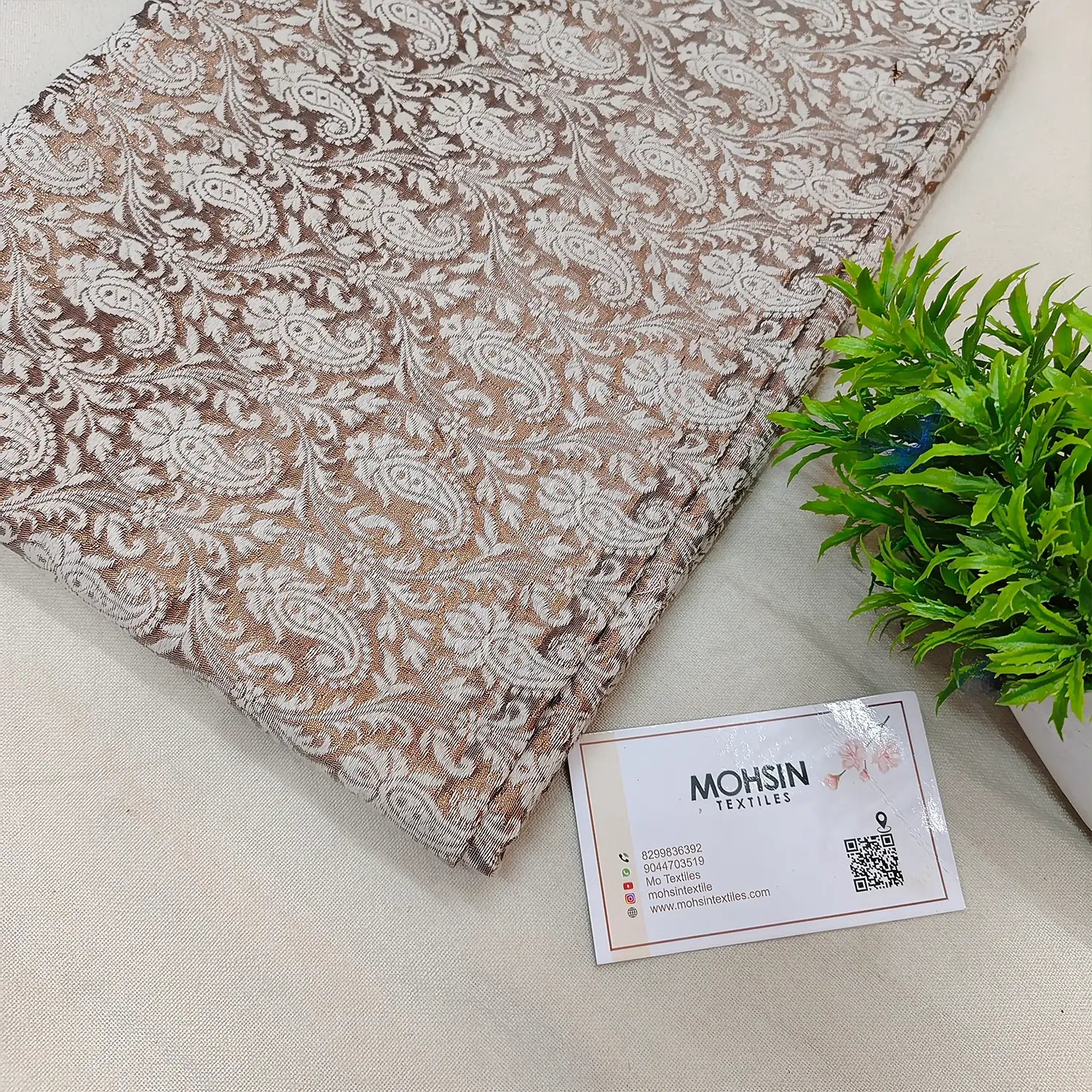 White Pushtaini Carry Shimmer Silk Banarasi Fabric