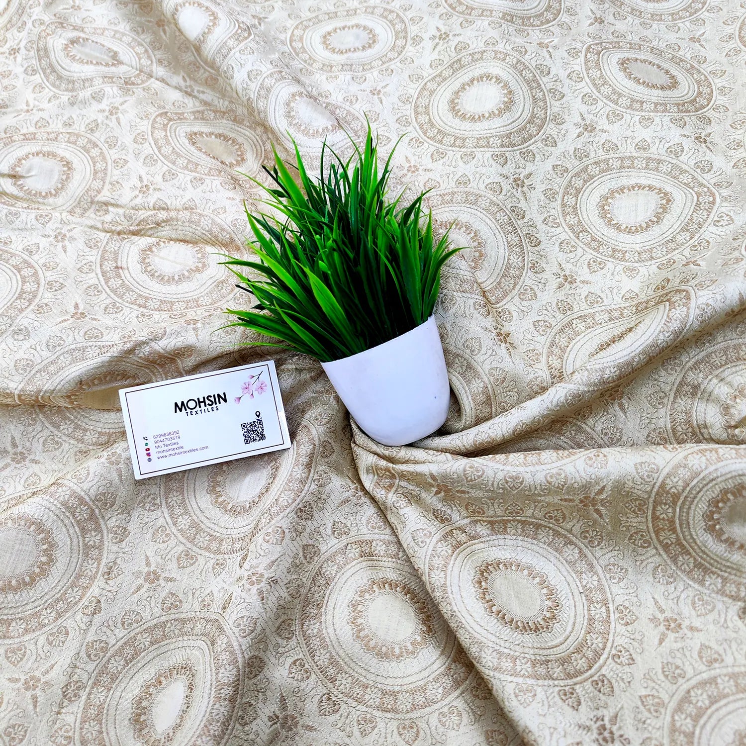 White Tanchoi Cotton Silk Banarasi Fabric