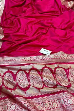 Pink Golden Zari Plain Katan Silk Banarasi Saree