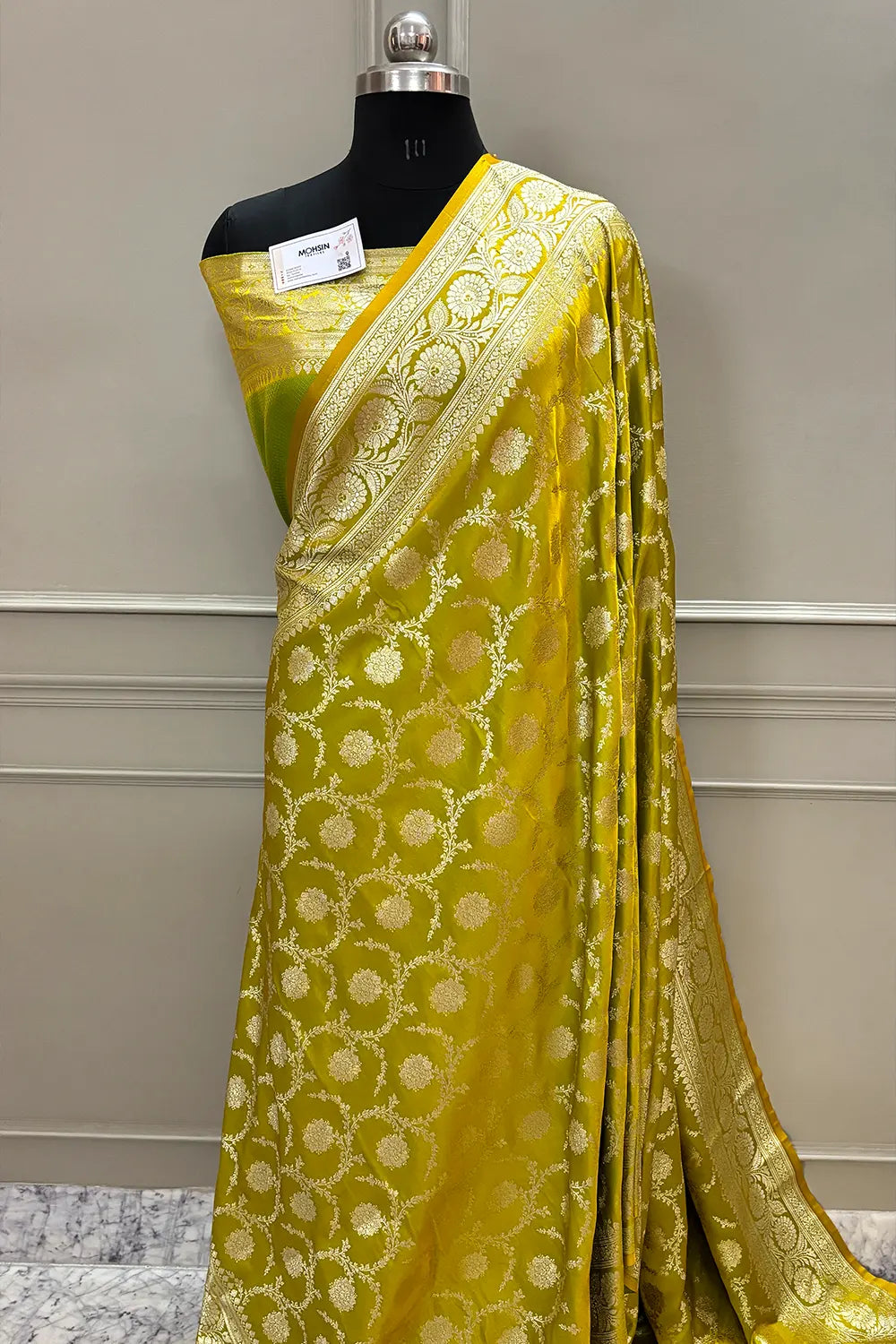 Pista Murmuri Jaal Katan Silk Banarasi Saree