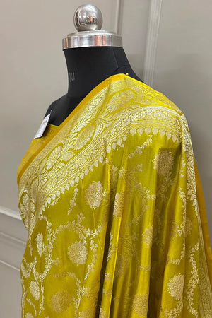 Pista Murmuri Jaal Katan Silk Banarasi Saree
