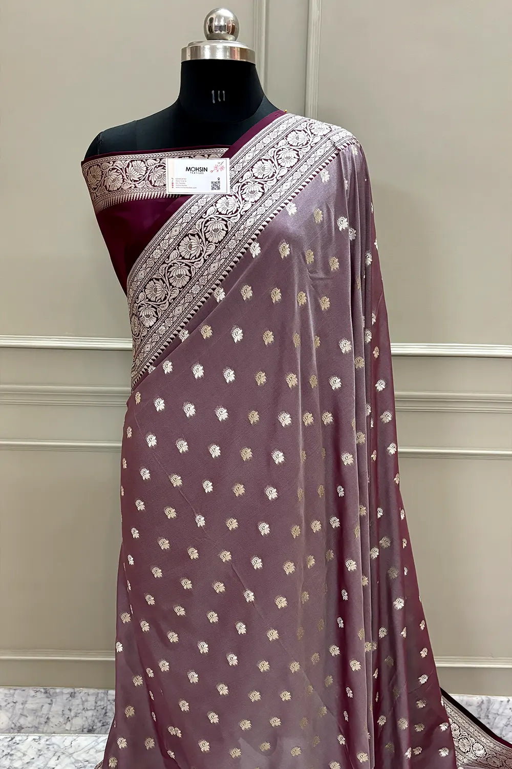 Light Wine and Wine Ghonga Buti Katan Silk Banarasi Saree