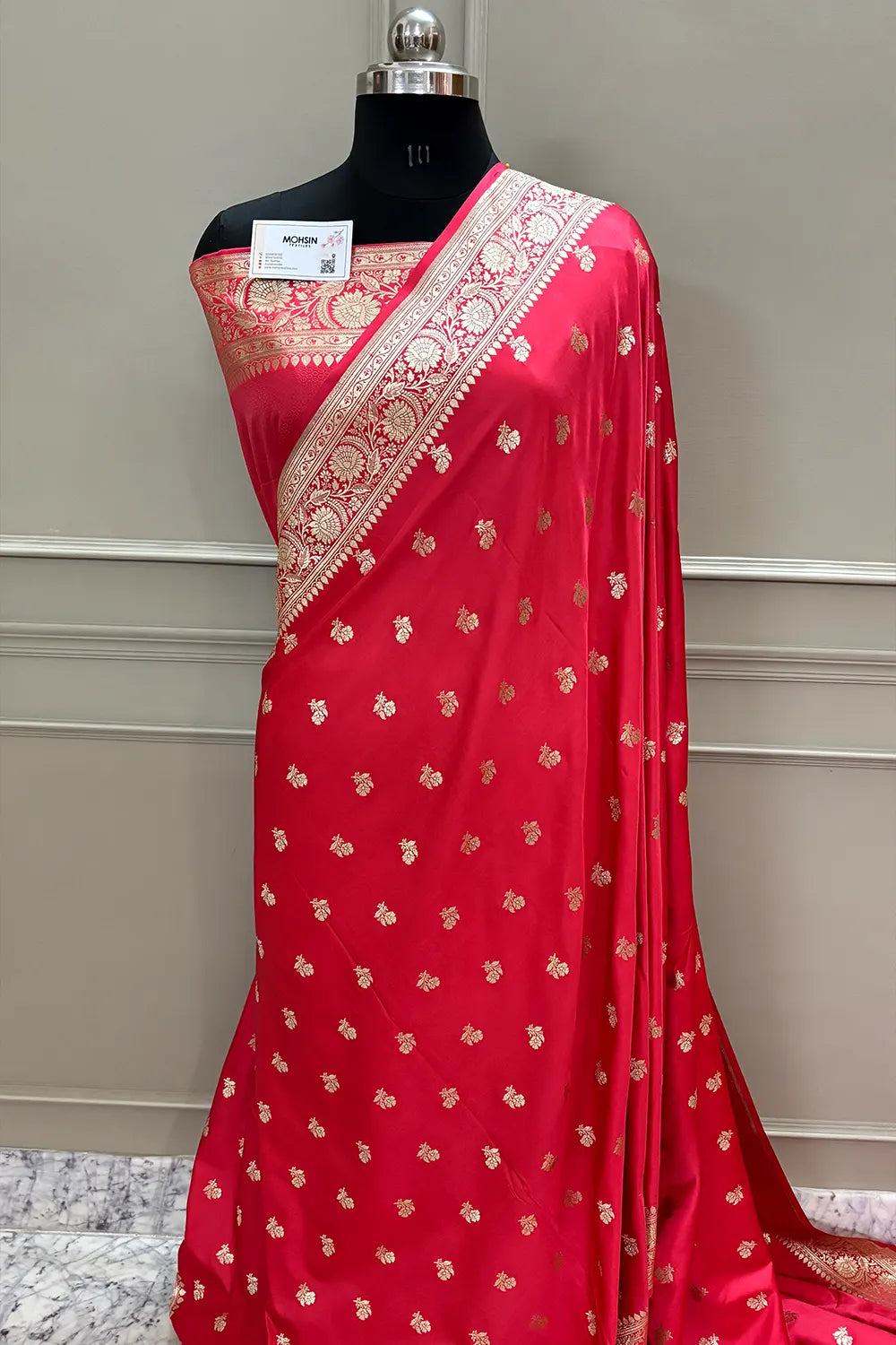 Strawberry Chaman Buti Katan Silk Banarasi Saree