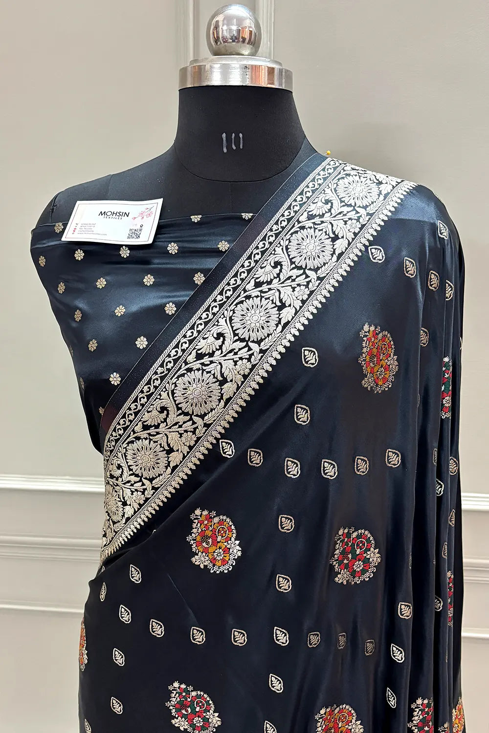 Black Pangi Buti Katan Silk Banarasi Saree