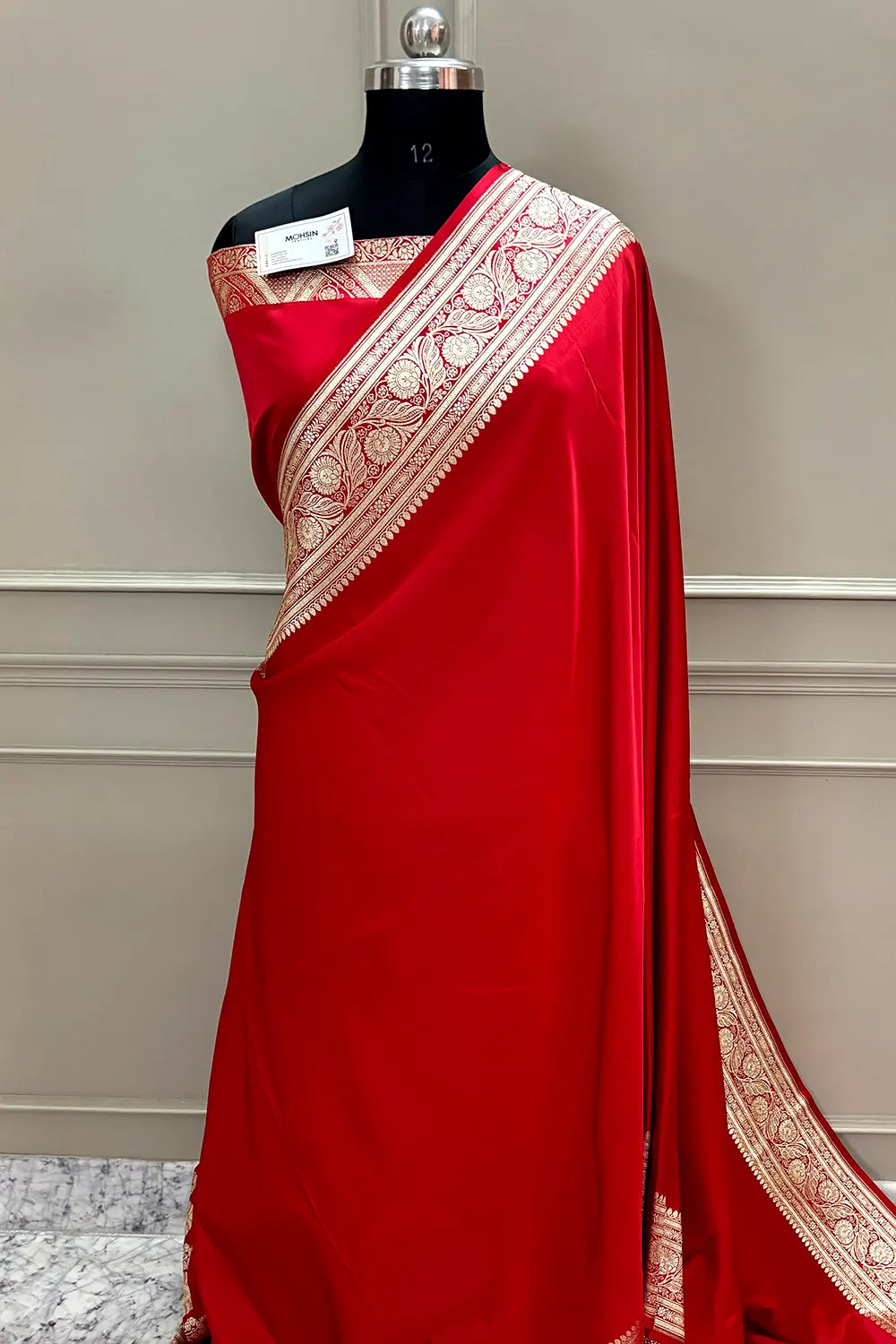 Red Royal Plain Katan Silk Banarasi Saree