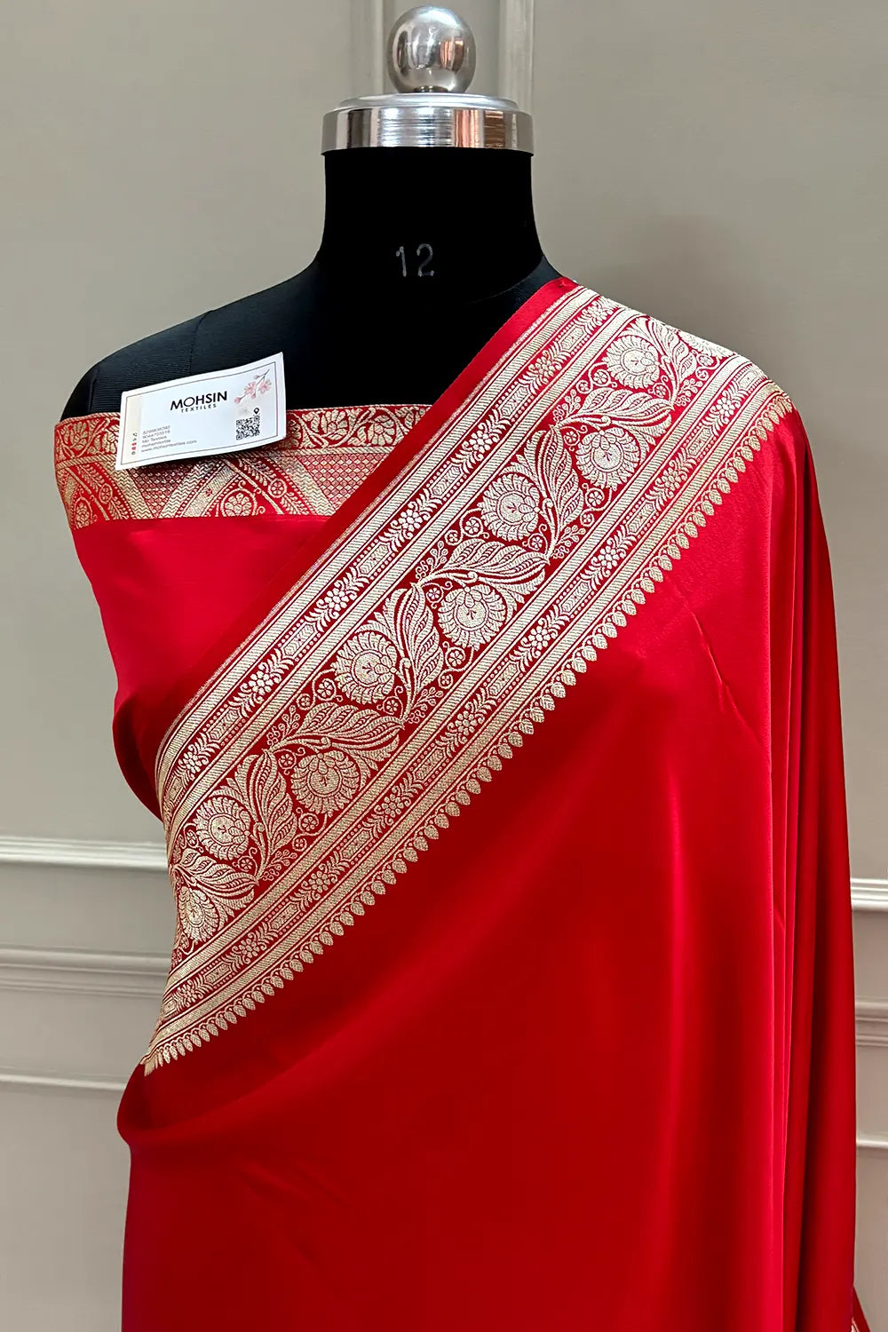 Red Royal Plain Katan Silk Banarasi Saree
