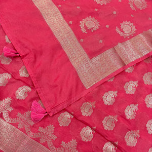 Peach Tilasmi Carry Katan Silk Banarasi Suit