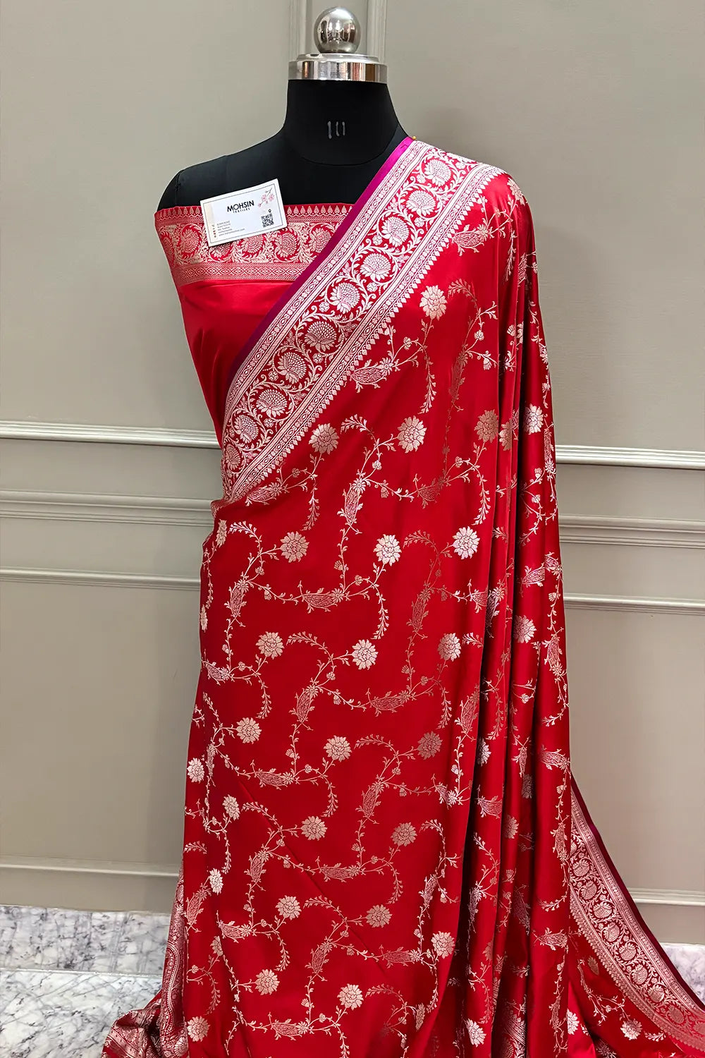 Red Makra Jaal Katan Silk Banarasi Saree