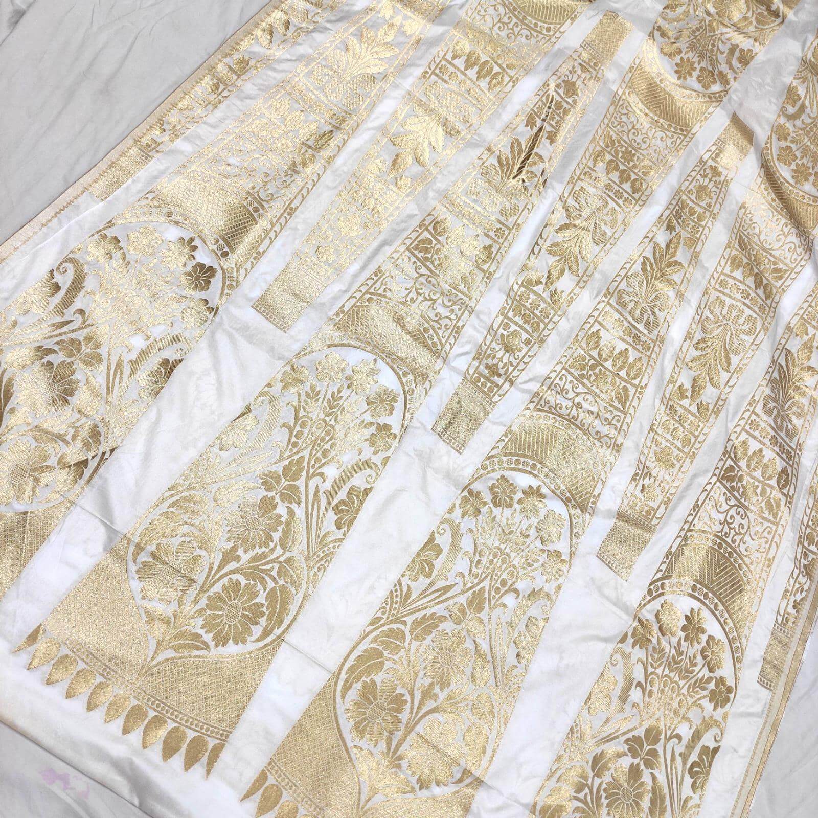 White Dyeable 24 Kalli Katan Silk Pure Banarasi Handloom Lahenga