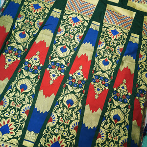 Meenakari 24 Kalli Pure Crepe Silk Banarasi Handloom Lahenga Bottle Green Design