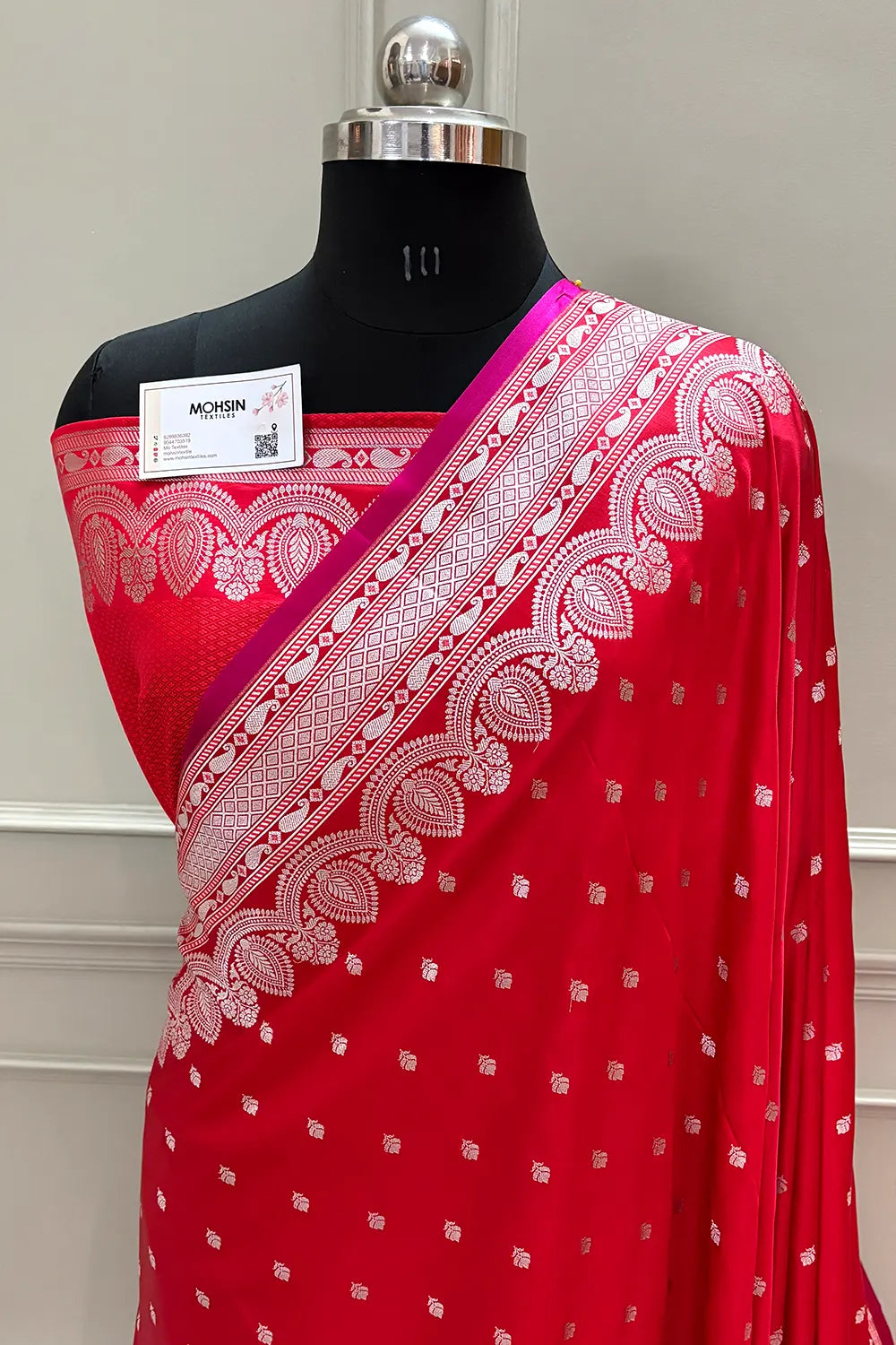 Red Jadi Buti Katan Silk Banarasi Saree
