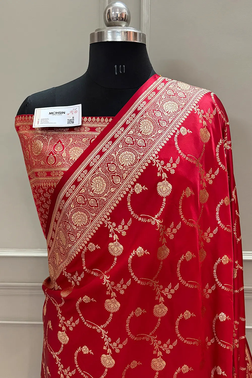 Red Kanchan Bel Katan Silk Banarasi Saree