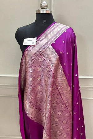 Magenta Wazir Buti Katan Silk Banarasi Saree