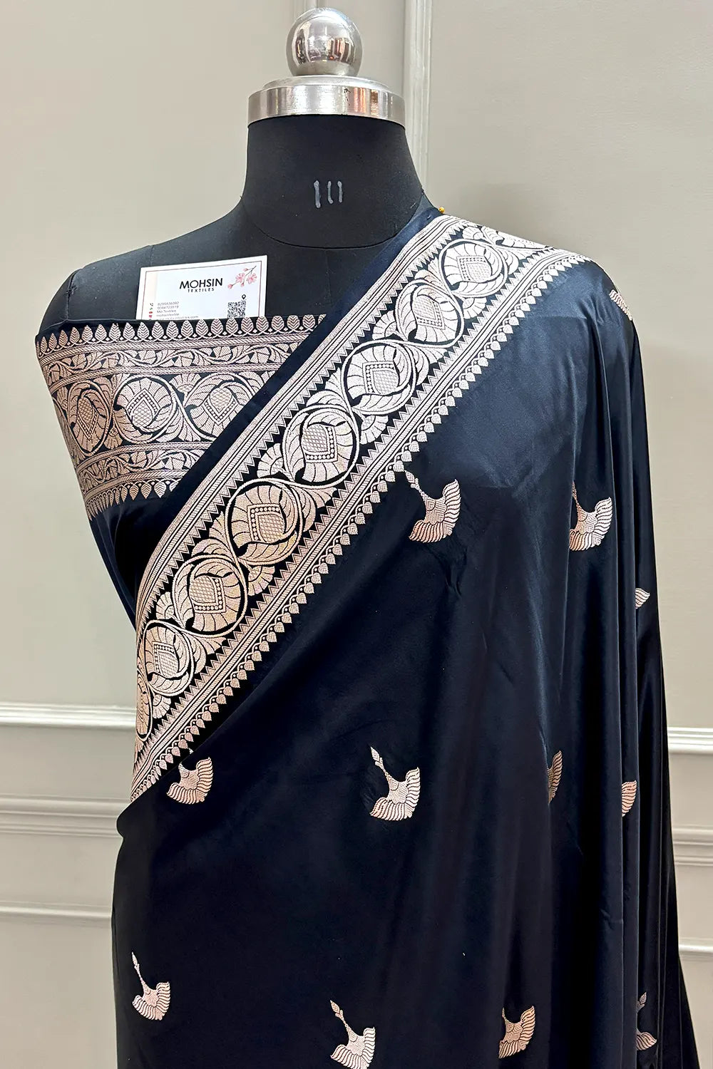 Black Jellyfish Buti Katan Silk Banarasi Saree