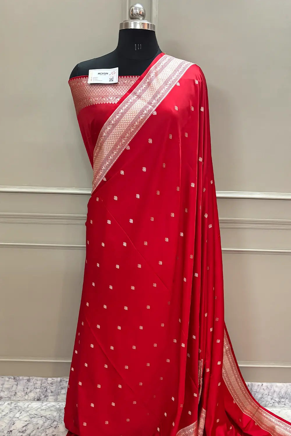 Red Wazir Buti Katan Silk Banarasi Saree