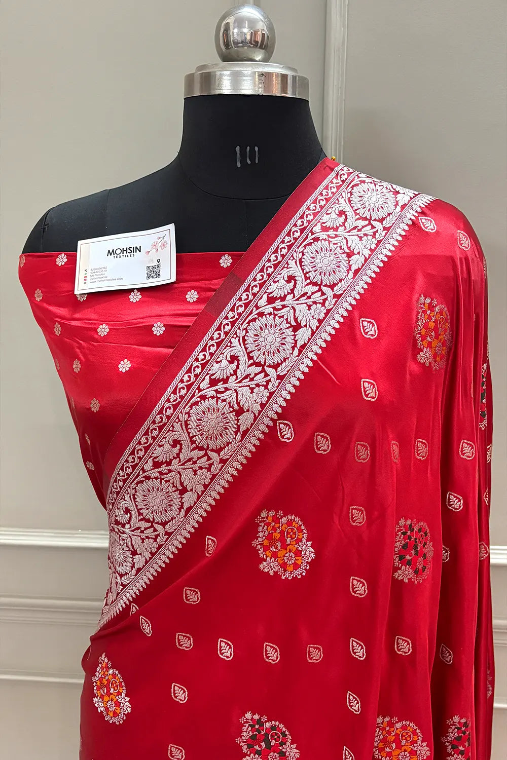 Red Pangi Buti Katan Silk Banarasi Saree