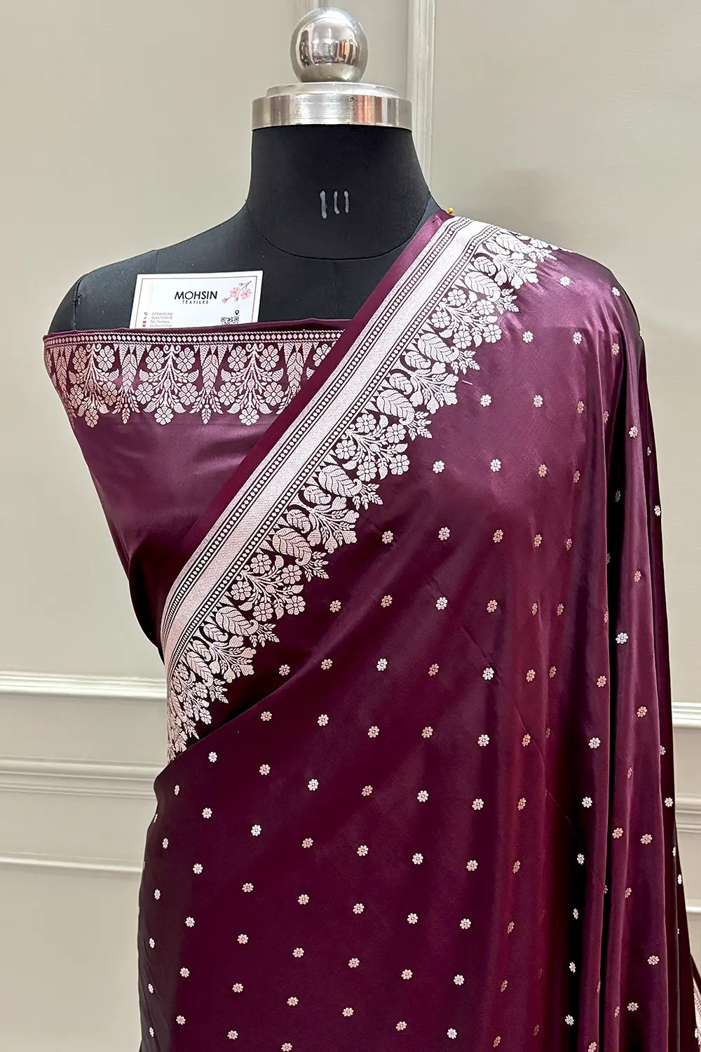 Wine Hawahawai Buti Katan Silk Banarasi Saree