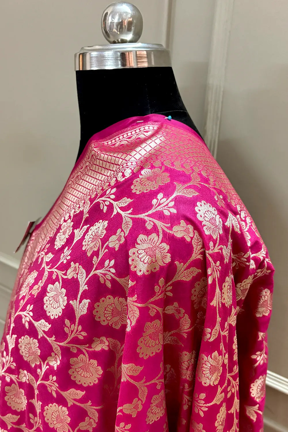 Pink Golden Zari Katan Silk Banarasi Dupatta
