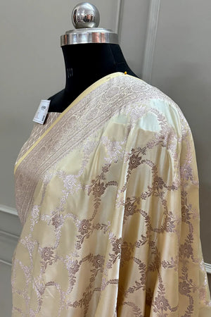 Pista Scorpion Jaal Katan Silk Banarasi Saree