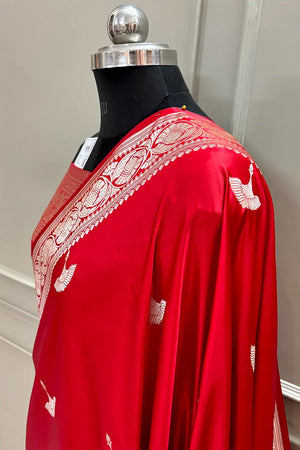 Red Jellyfish Buti Katan Silk Banarasi Saree