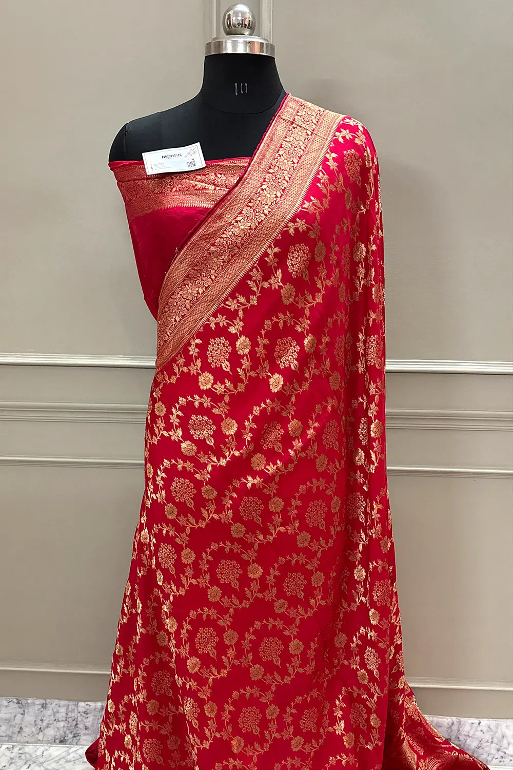 Pinkish Red Golden Zari Georgette Silk Banarasi Saree