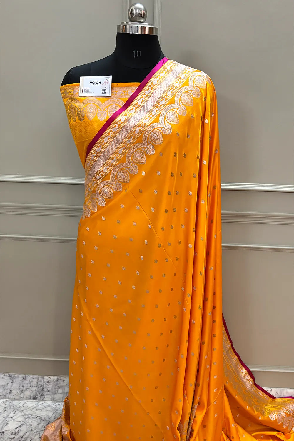 Yellow Jadi Buti Katan Silk Banarasi Saree