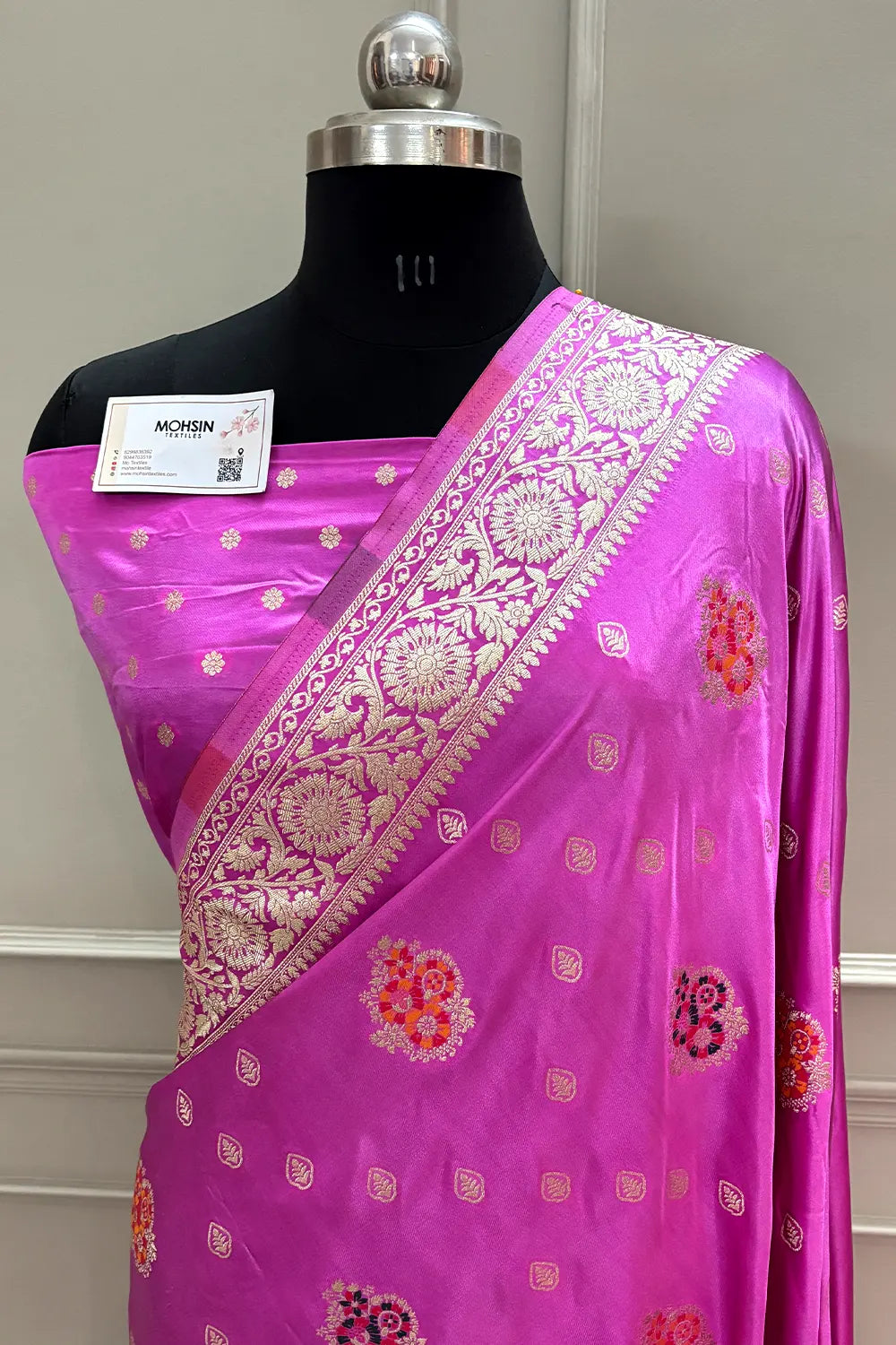 Pink Pangi Buti Katan Silk Banarasi Saree