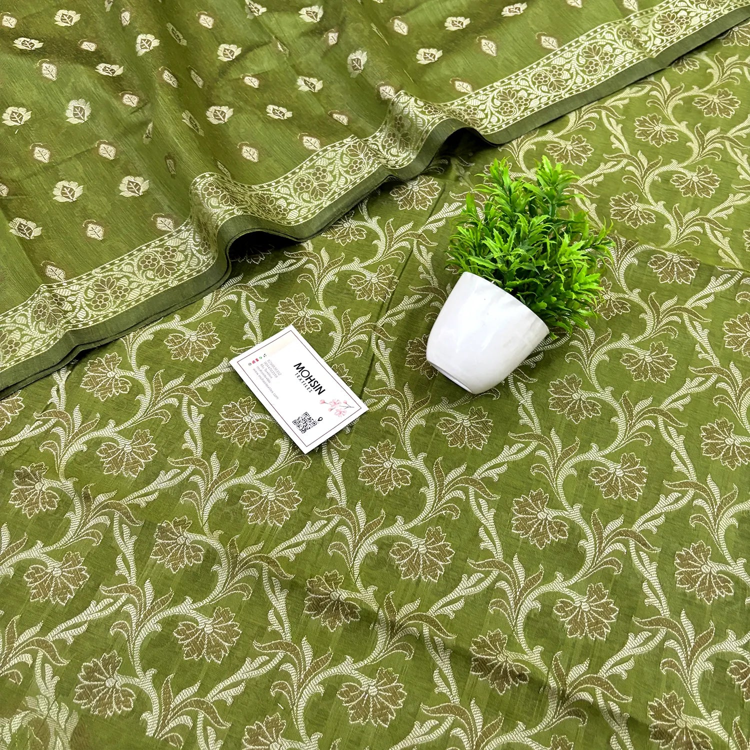 Mehendi Surahi Jaal Cotton Silk Banarasi Suit