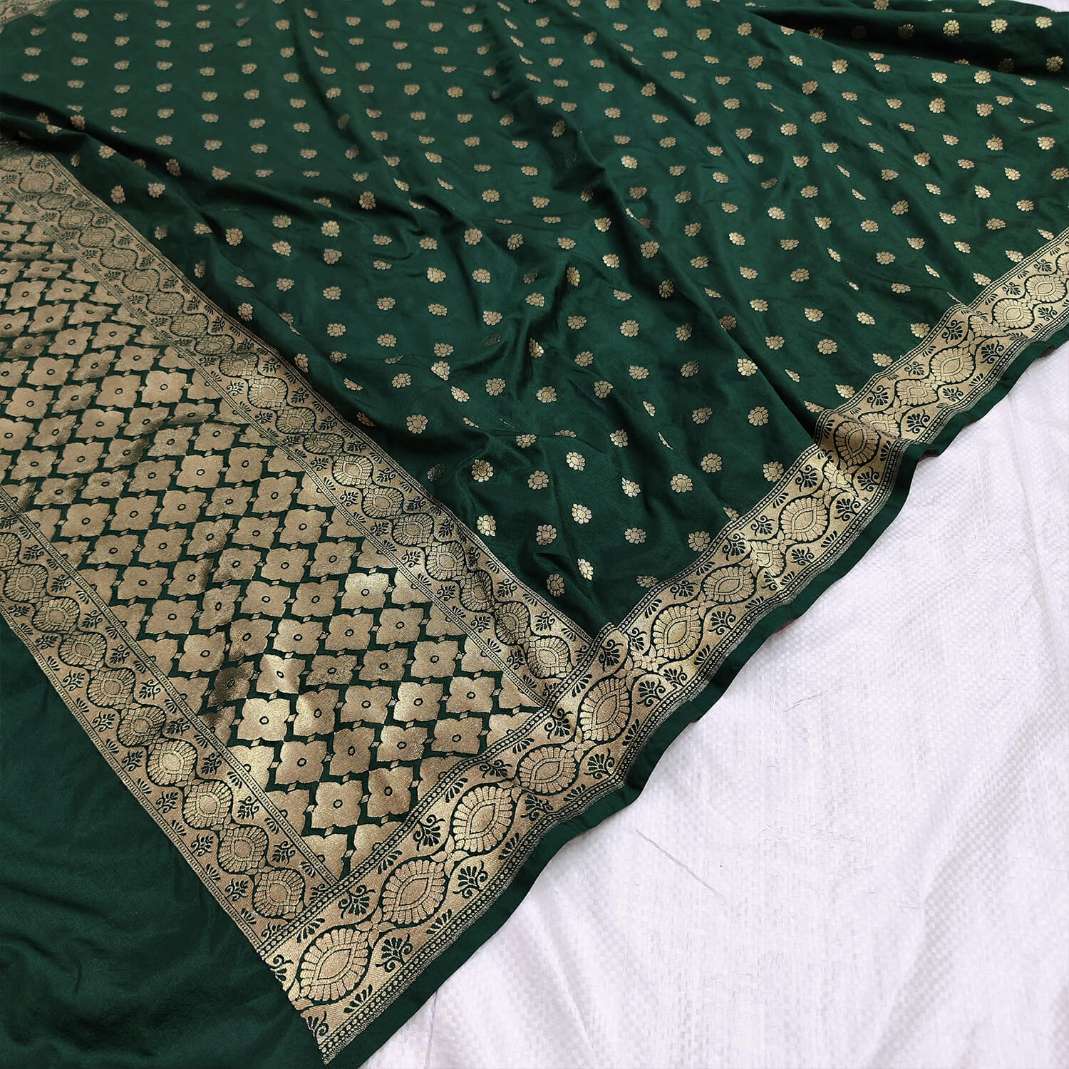 Bottle Green Handloom Pure Katan Silk Banarasi Dupatta