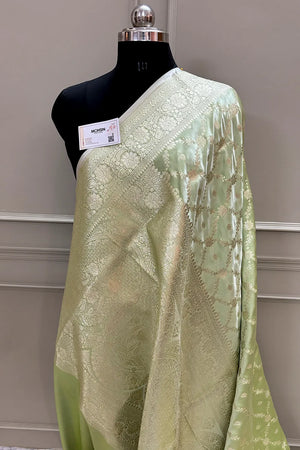 Pista Qaidi Buti Katan Silk Banarasi Saree