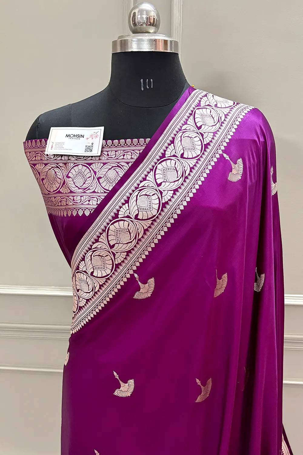 Purple Jellyfish Buti Katan Silk Banarasi Saree