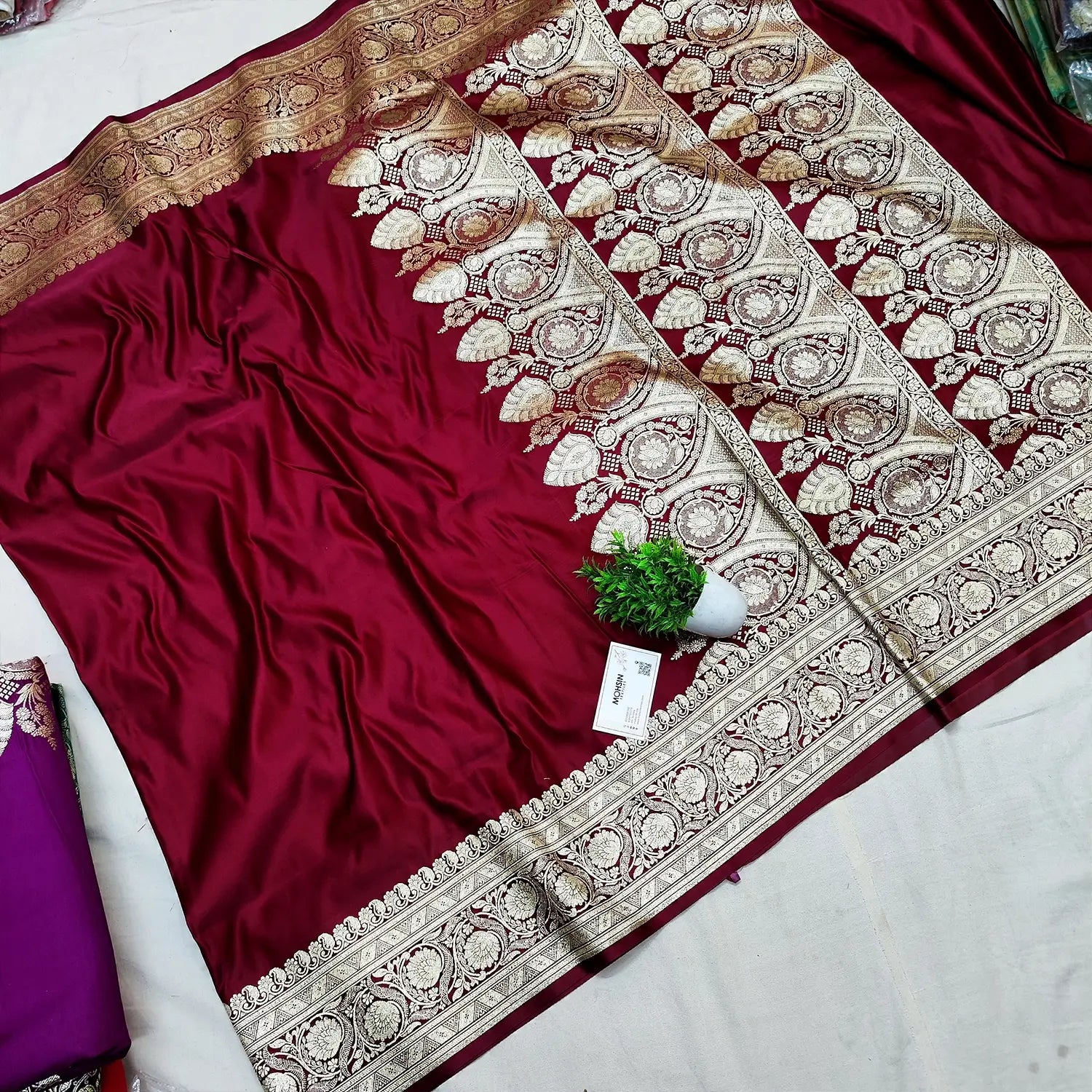 Maroon Plain Golden Zari Katan Silk Banarasi Saree