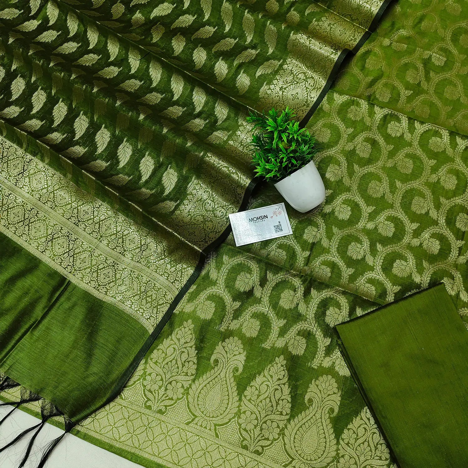 Mehendi Kalgha Jaal Banarasi Silk Suit