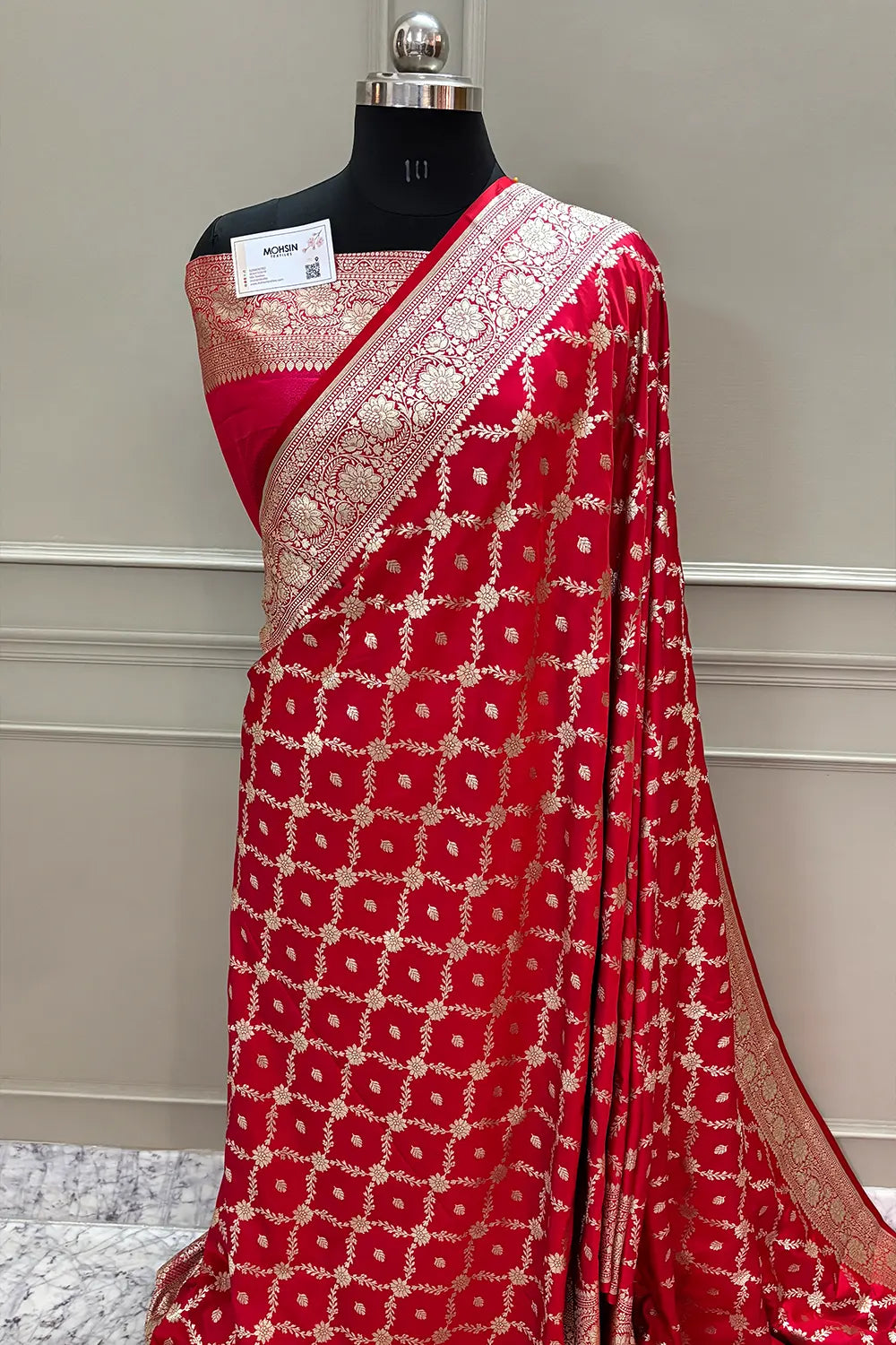 Pinkish Red Qaidi Buti Katan Silk Banarasi Saree
