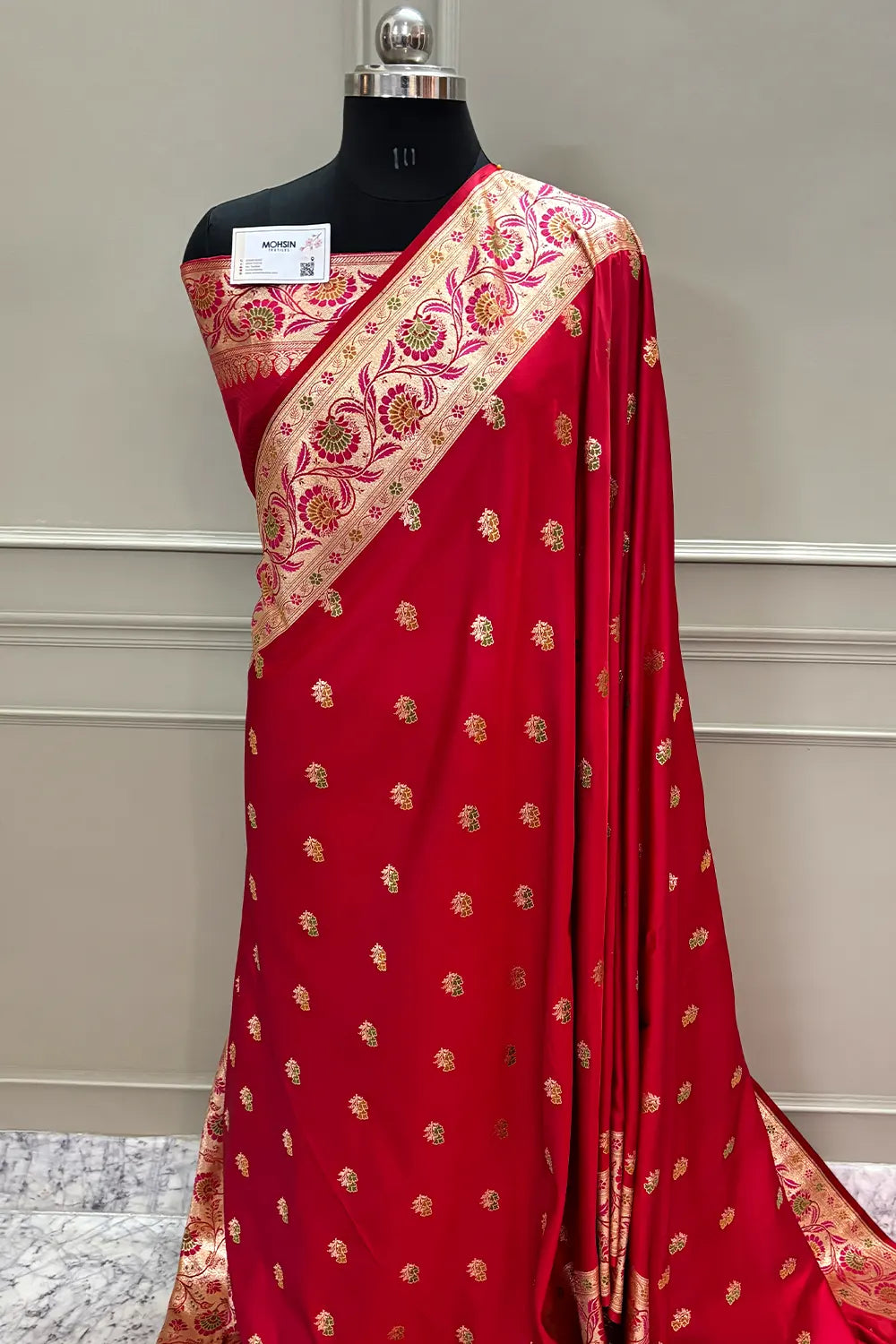 Pinkish Red Twins Buti Katan Silk Banarasi Saree