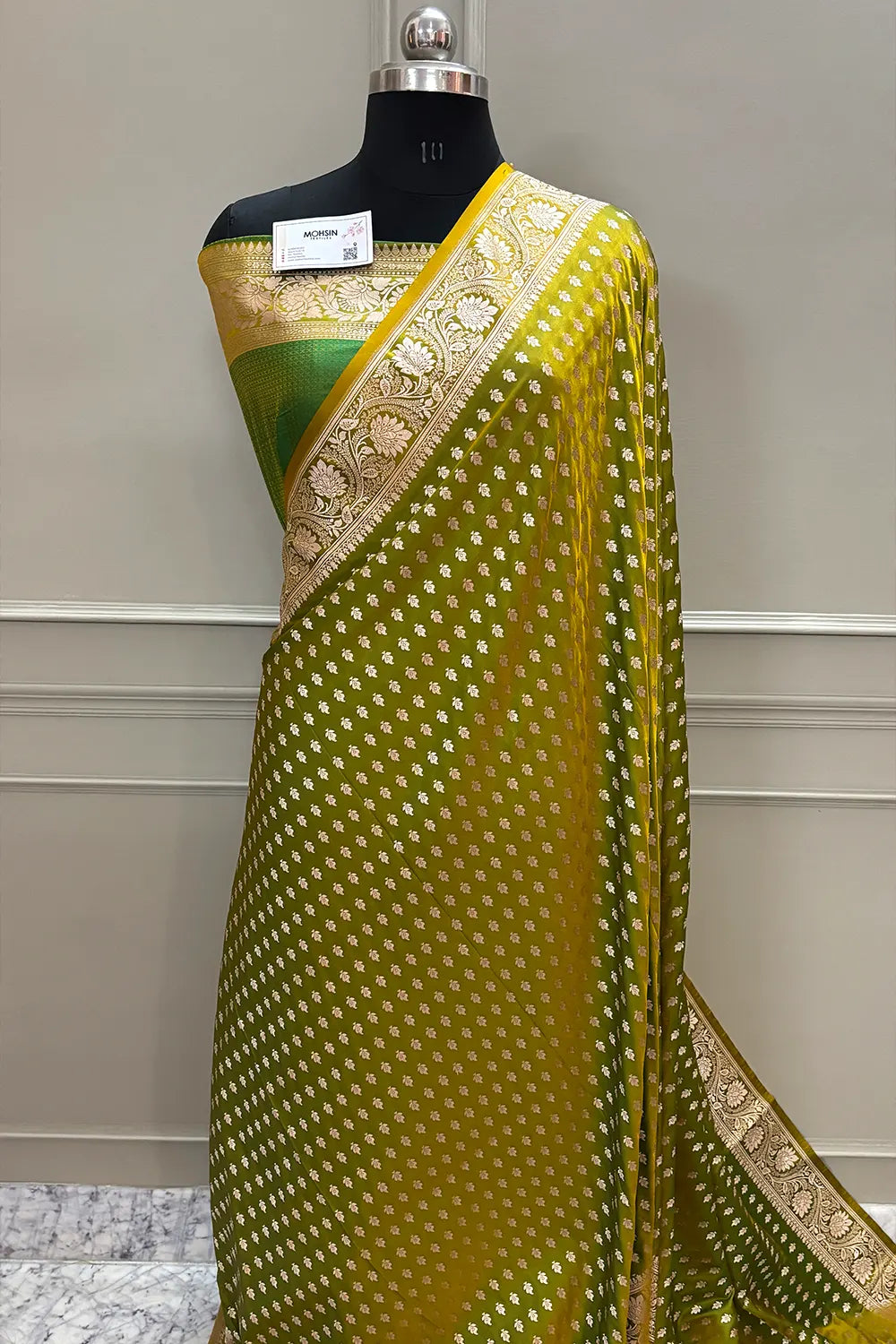 Mehendi Chunni Buti Katan Silk Banarasi Saree