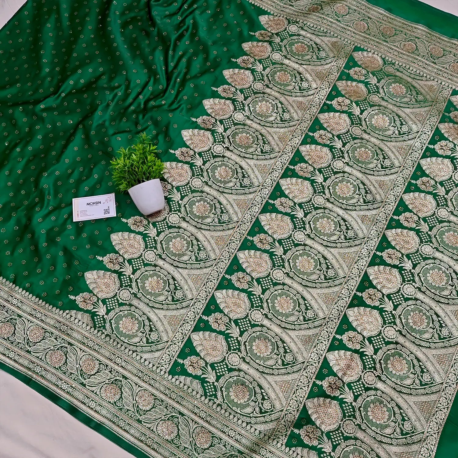 Forest Green Royal Plain Stone Katan Banarasi Saree