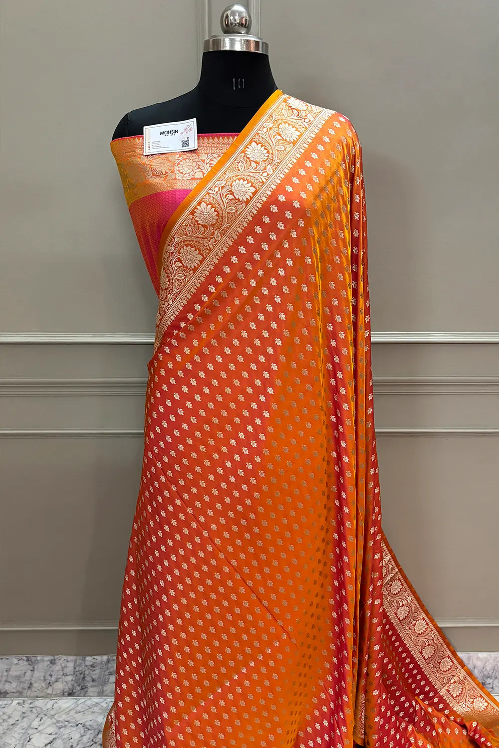 Peach Chunni Buti Katan Silk Banarasi Saree