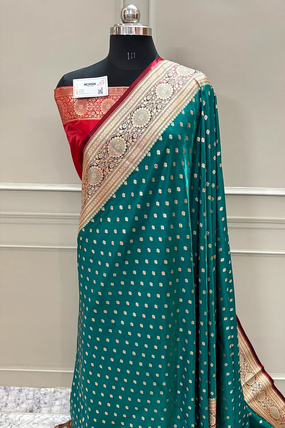 Teal and Red Makkhi Buti Katan Silk Banarasi Saree