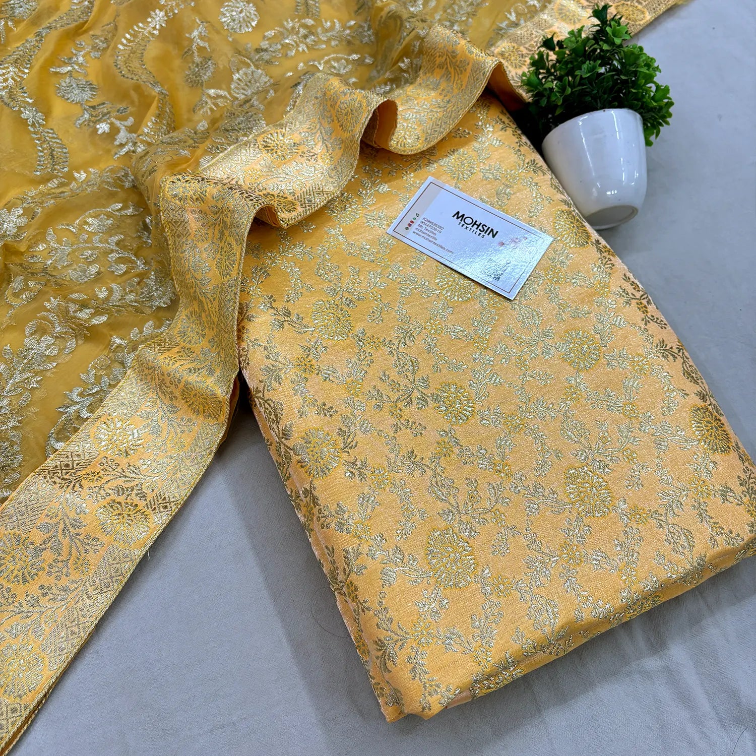 Yellow Golden Zari Kimkhab Silk Banarasi Gharara