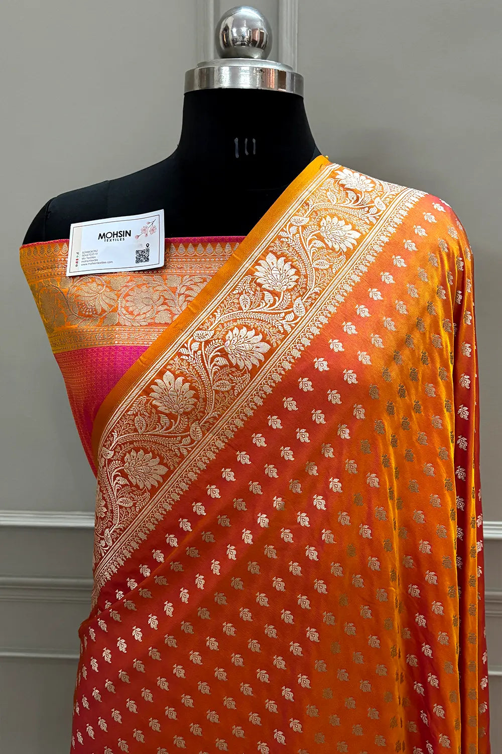 Peach Chunni Buti Katan Silk Banarasi Saree