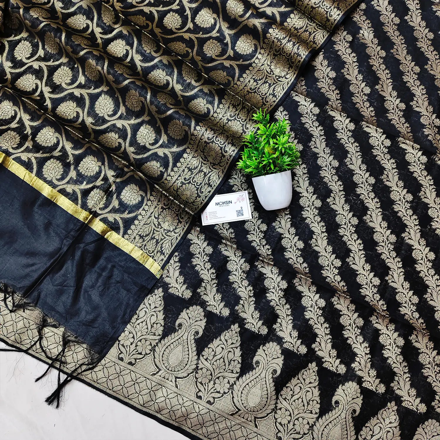 Black Kalgha Laheriya Banarasi Silk Suit