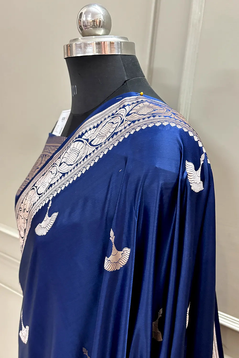 Navy Blue Jellyfish Buti Katan Silk Banarasi Saree