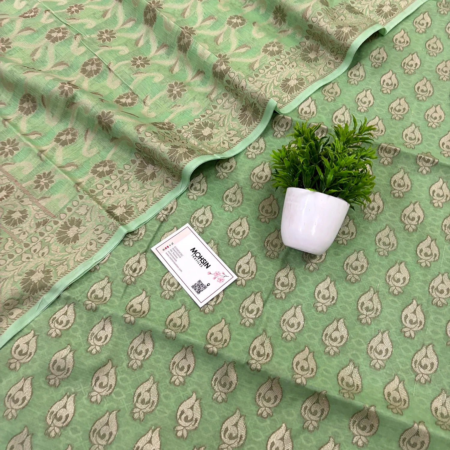 Pista Hukum Fire Cotton Silk Banarasi Suit