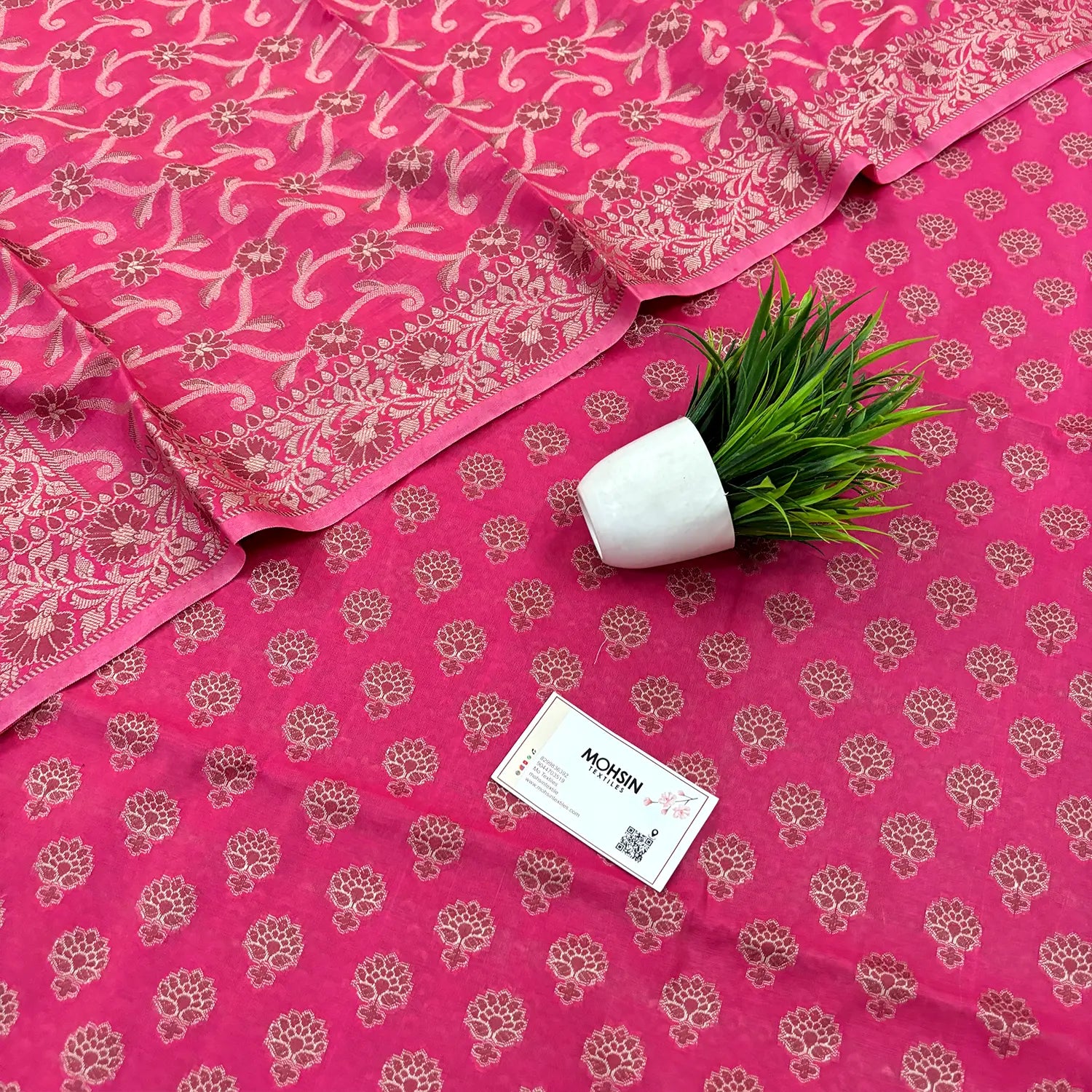 Pink Kacchi Carry Saleeb Cotton Silk Banarasi Suit