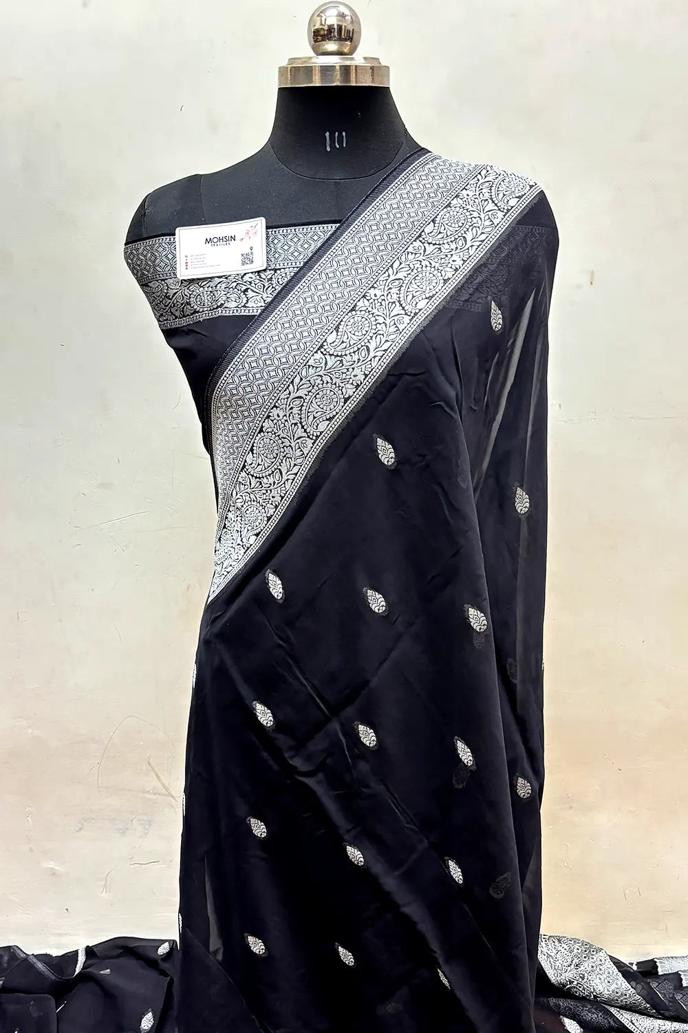 Black Rupa Buti Pure Viscose Georgette Silk Banarasi Saree
