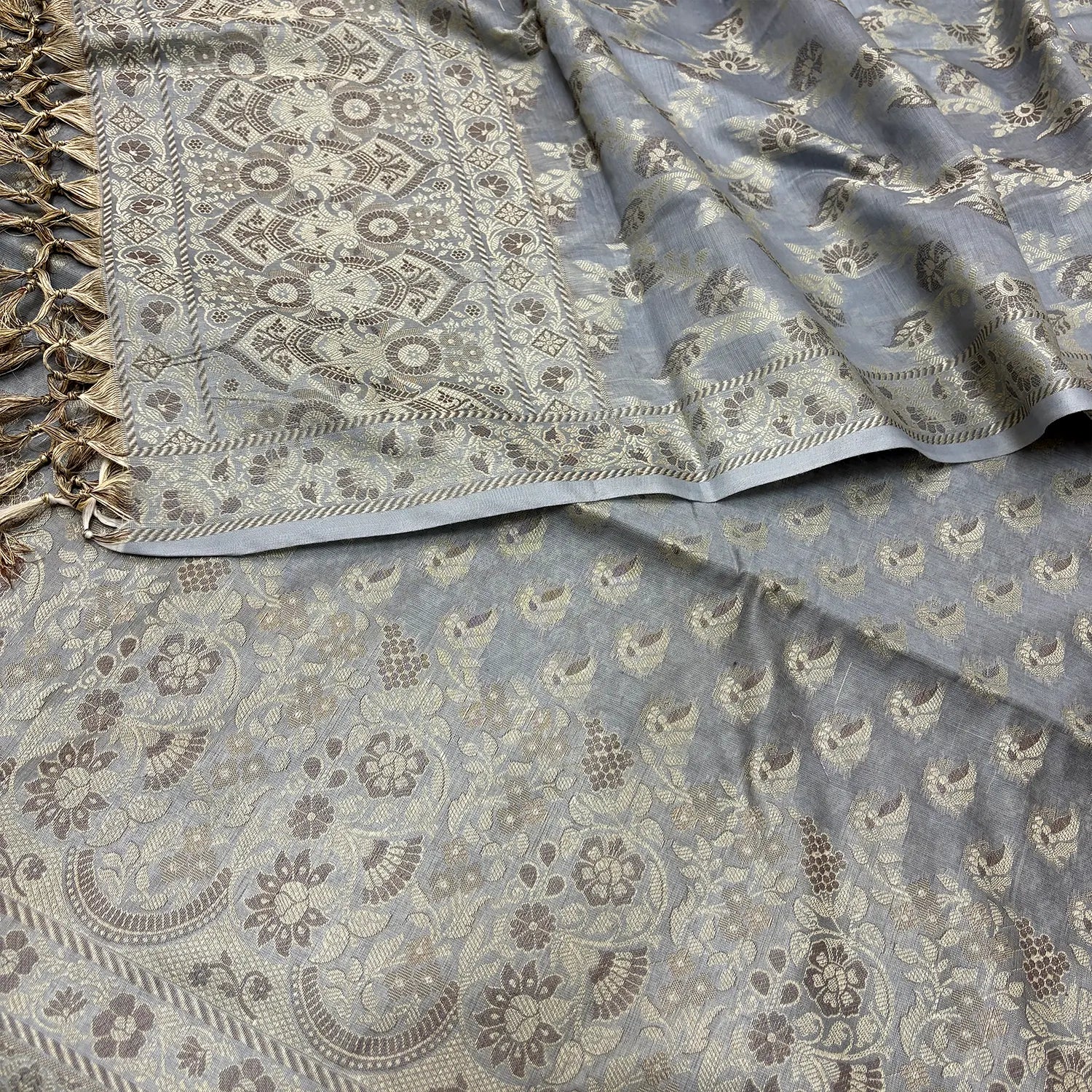Grey Angoori Kalli Cotton Silk Banarasi Suit